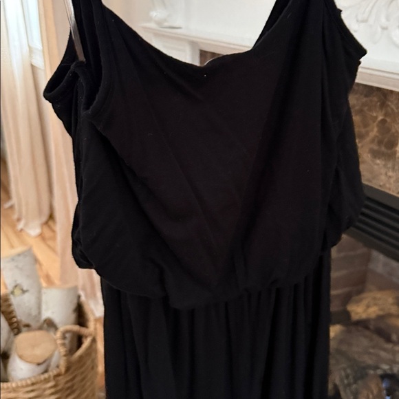 Olivia Rae Classic Black Maxi Dress - Picture 4 of 5